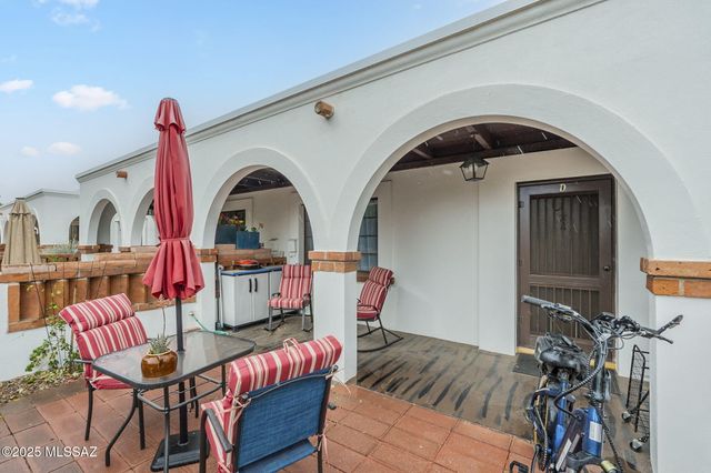 392 S Paseo Madera Unit D, Green Valley, AZ 85614