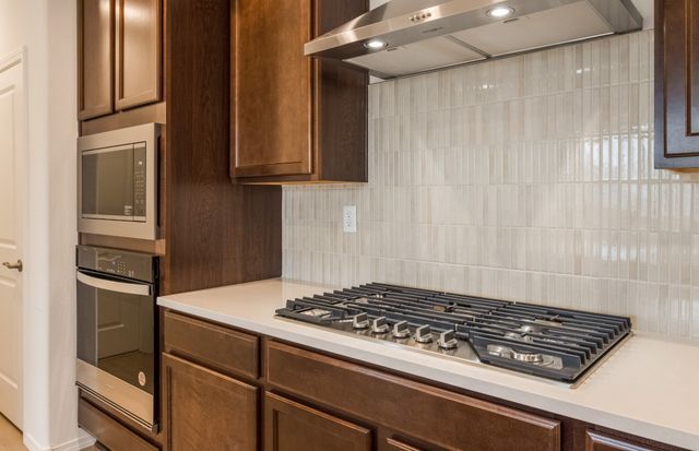 136 Prudencio Street, Santa Fe, NM 87505