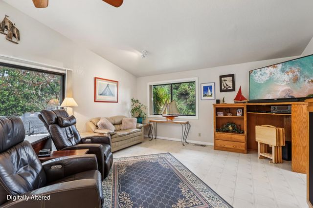 4216 Corona Way, Sacramento, CA 95864