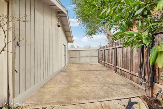 4216 Corona Way, Sacramento, CA 95864