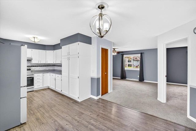 618 Robin Drive, Sun Prairie, WI 53590