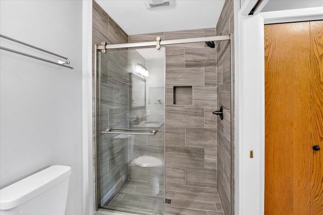 618 Robin Drive, Sun Prairie, WI 53590