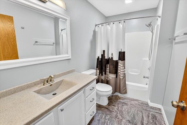 618 Robin Drive, Sun Prairie, WI 53590