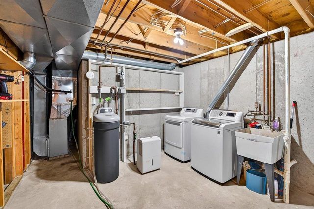 618 Robin Drive, Sun Prairie, WI 53590