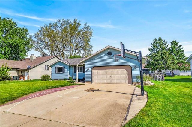 618 Robin Drive, Sun Prairie, WI 53590