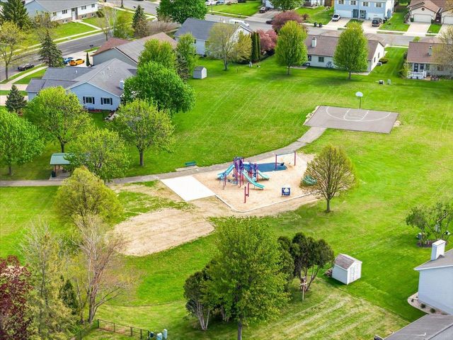 618 Robin Drive, Sun Prairie, WI 53590