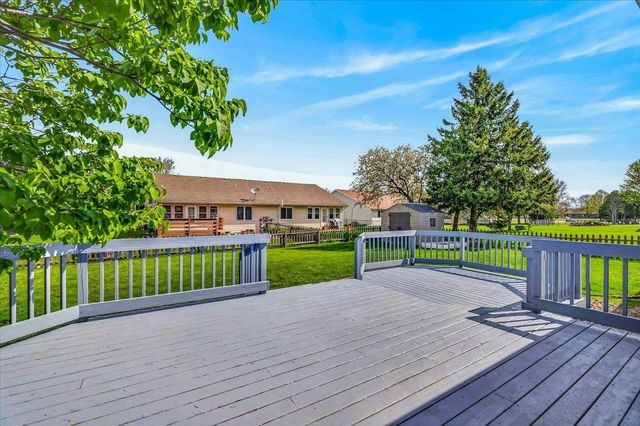 618 Robin Drive, Sun Prairie, WI 53590