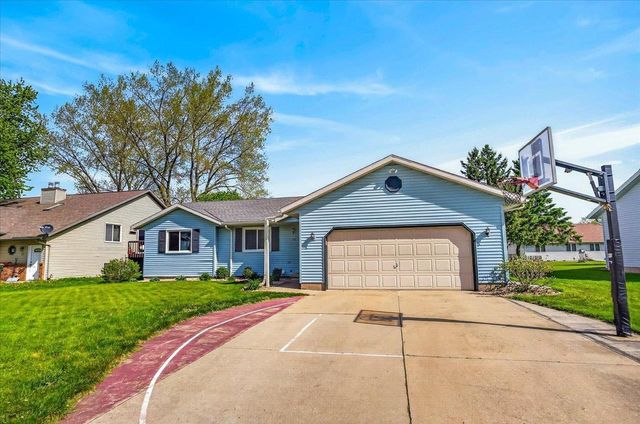 618 Robin Drive, Sun Prairie, WI 53590