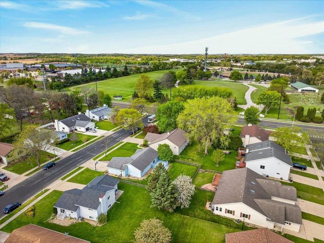 618 Robin Drive, Sun Prairie, WI 53590