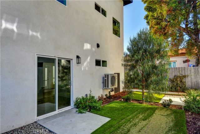 5822 Gage Avenue, Bell Gardens, CA 90201