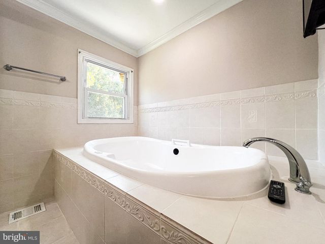 14913 LEAR LN, Silver Spring, MD 20905