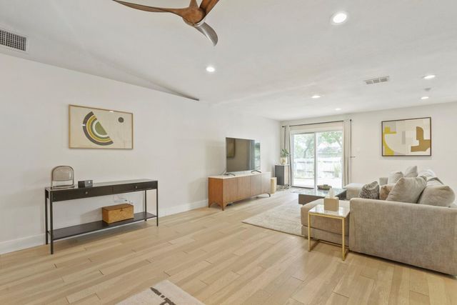 10109 Woodstock DR, Austin, TX 78753