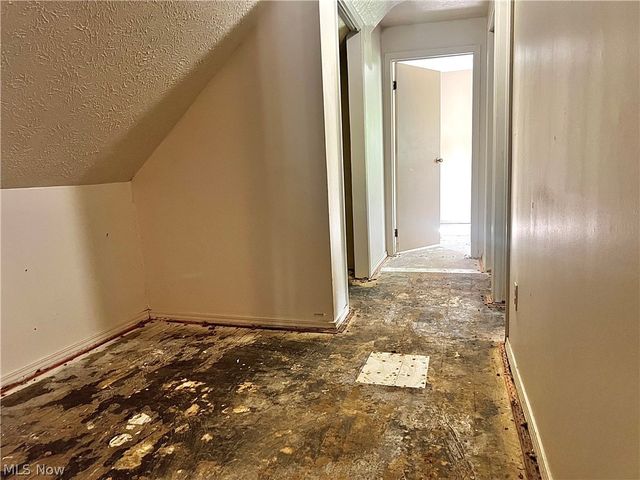 10911 Hulda Avenue, Cleveland, OH 44104