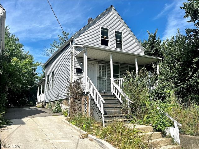 10911 Hulda Avenue, Cleveland, OH 44104
