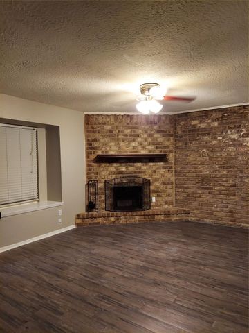 3878 Laura Leigh Drive, Friendswood, TX 77546