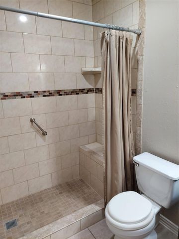3878 Laura Leigh Drive, Friendswood, TX 77546