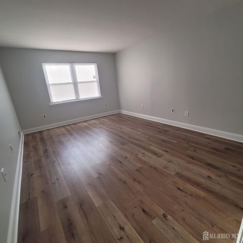 1617 Raspberry Court, Edison, NJ 08817