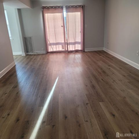 1617 Raspberry Court, Edison, NJ 08817