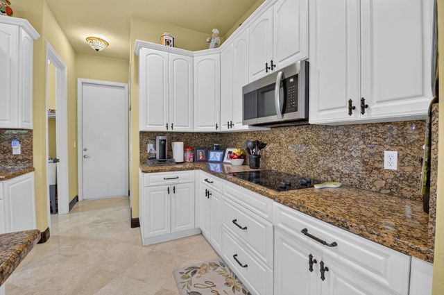 4012 Artesa Drive, Boynton Beach, FL 33436