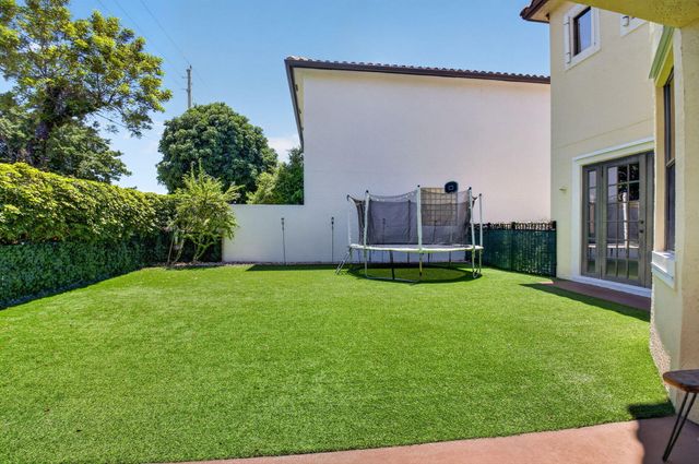 4012 Artesa Drive, Boynton Beach, FL 33436