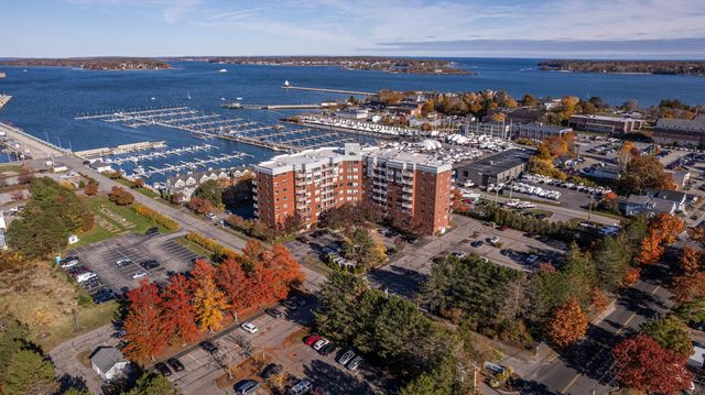 148 Breakwater Dr Unit 804, South Portland, ME 04106