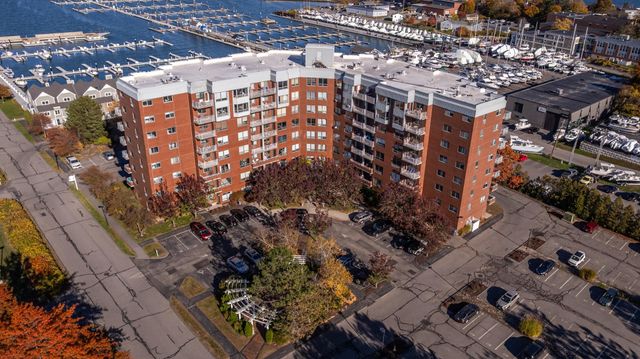 148 Breakwater Dr Unit 804, South Portland, ME 04106