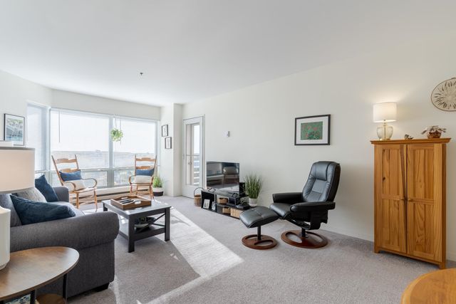 148 Breakwater Dr Unit 804, South Portland, ME 04106