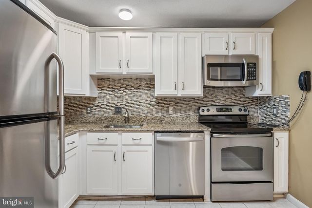 2507A BLUEGRASS DR, Mount Laurel, NJ 08054