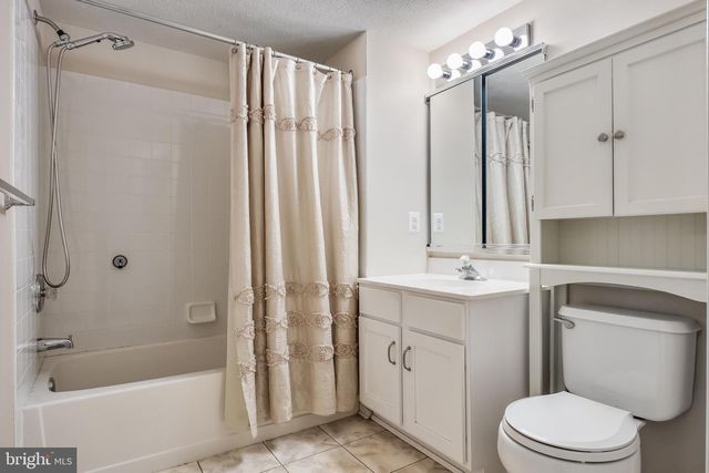 2507A BLUEGRASS DR, Mount Laurel, NJ 08054