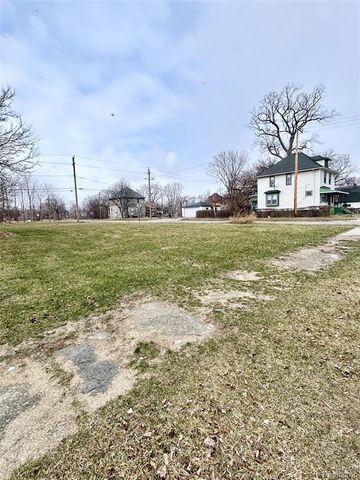 3098 Parker Street, Detroit, MI 48214