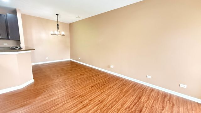 2250 Aurora Drive 24, Pingree Grove, IL 60140