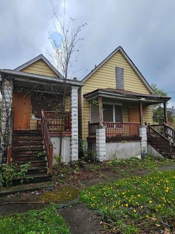11920 S Calumet Avenue, Chicago, IL 60628