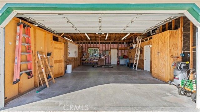 9475 Central, Apple Valley, CA 92308