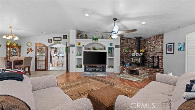 9475 Central, Apple Valley, CA 92308