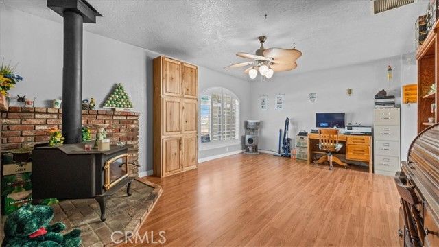 9475 Central, Apple Valley, CA 92308