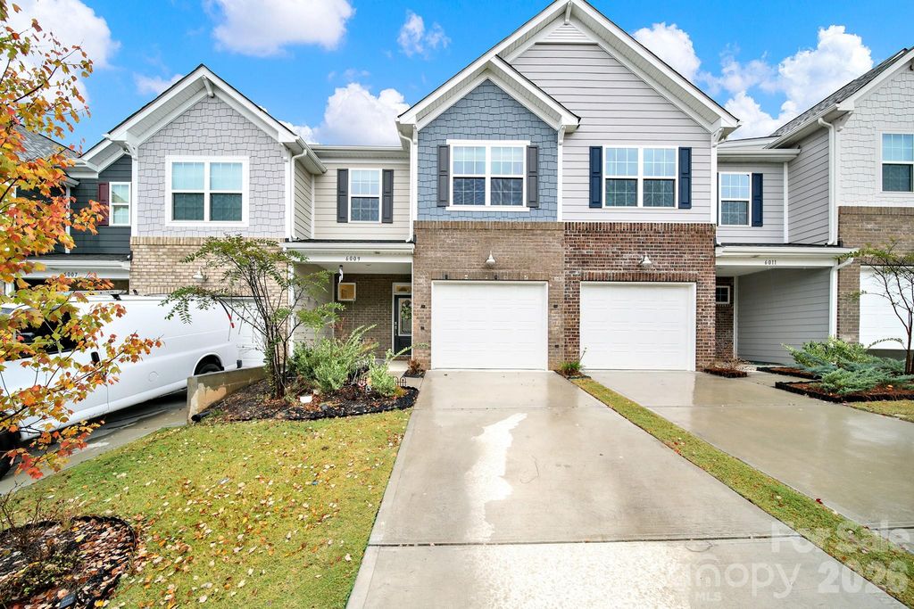 6009 Chelsea Oaks Ridge, Fort Mill, SC 29708