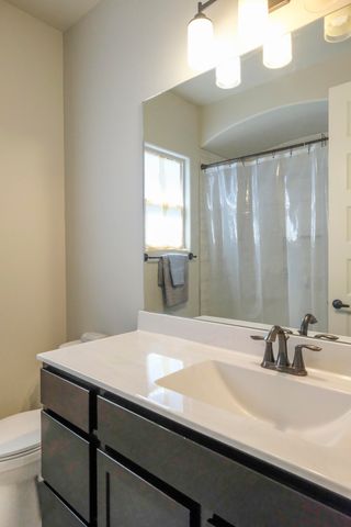 4533 N Golden Eagle Loop NE, Rio Rancho, NM 87144