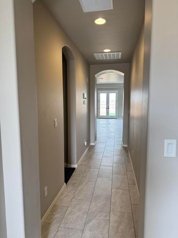 4533 N Golden Eagle Loop NE, Rio Rancho, NM 87144