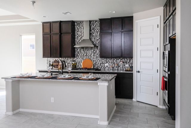 4533 N Golden Eagle Loop NE, Rio Rancho, NM 87144