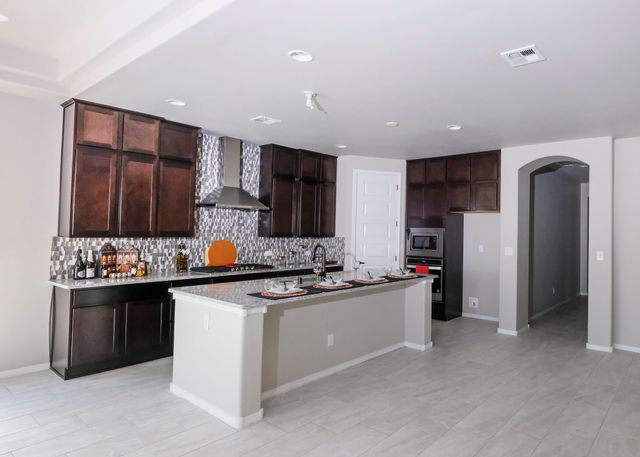 4533 N Golden Eagle Loop NE, Rio Rancho, NM 87144