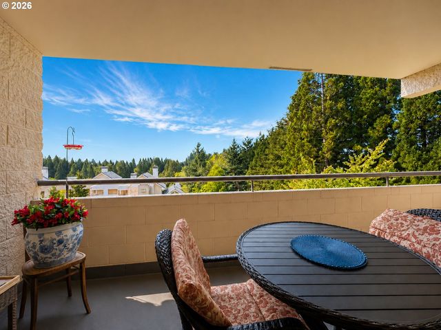 6665 W BURNSIDE St 447, Portland, OR 97210
