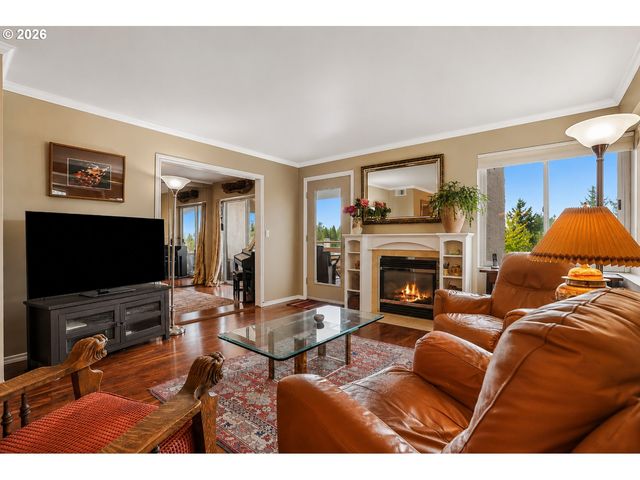 6665 W BURNSIDE St 447, Portland, OR 97210