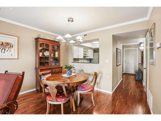 6665 W BURNSIDE St 447, Portland, OR 97210
