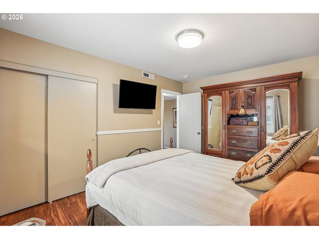 6665 W BURNSIDE St 447, Portland, OR 97210