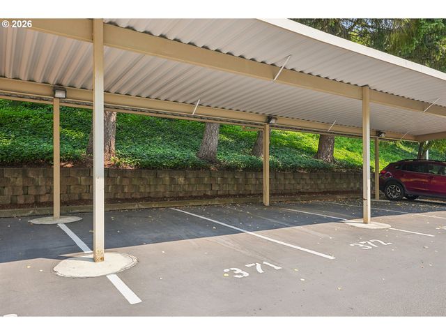 6665 W BURNSIDE St 447, Portland, OR 97210