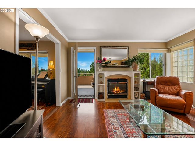 6665 W BURNSIDE St 447, Portland, OR 97210