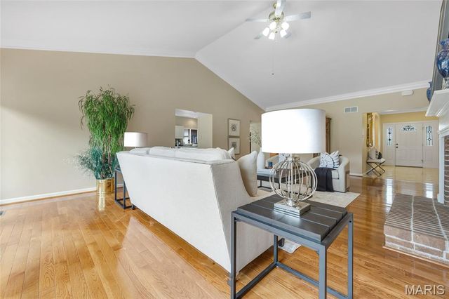 17971 Argonne Estates Drive, Florissant, MO 63034