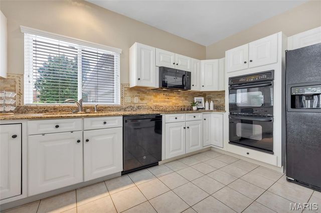 17971 Argonne Estates Drive, Florissant, MO 63034