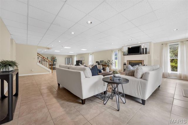 17971 Argonne Estates Drive, Florissant, MO 63034