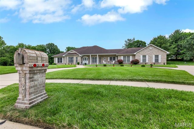 17971 Argonne Estates Drive, Florissant, MO 63034